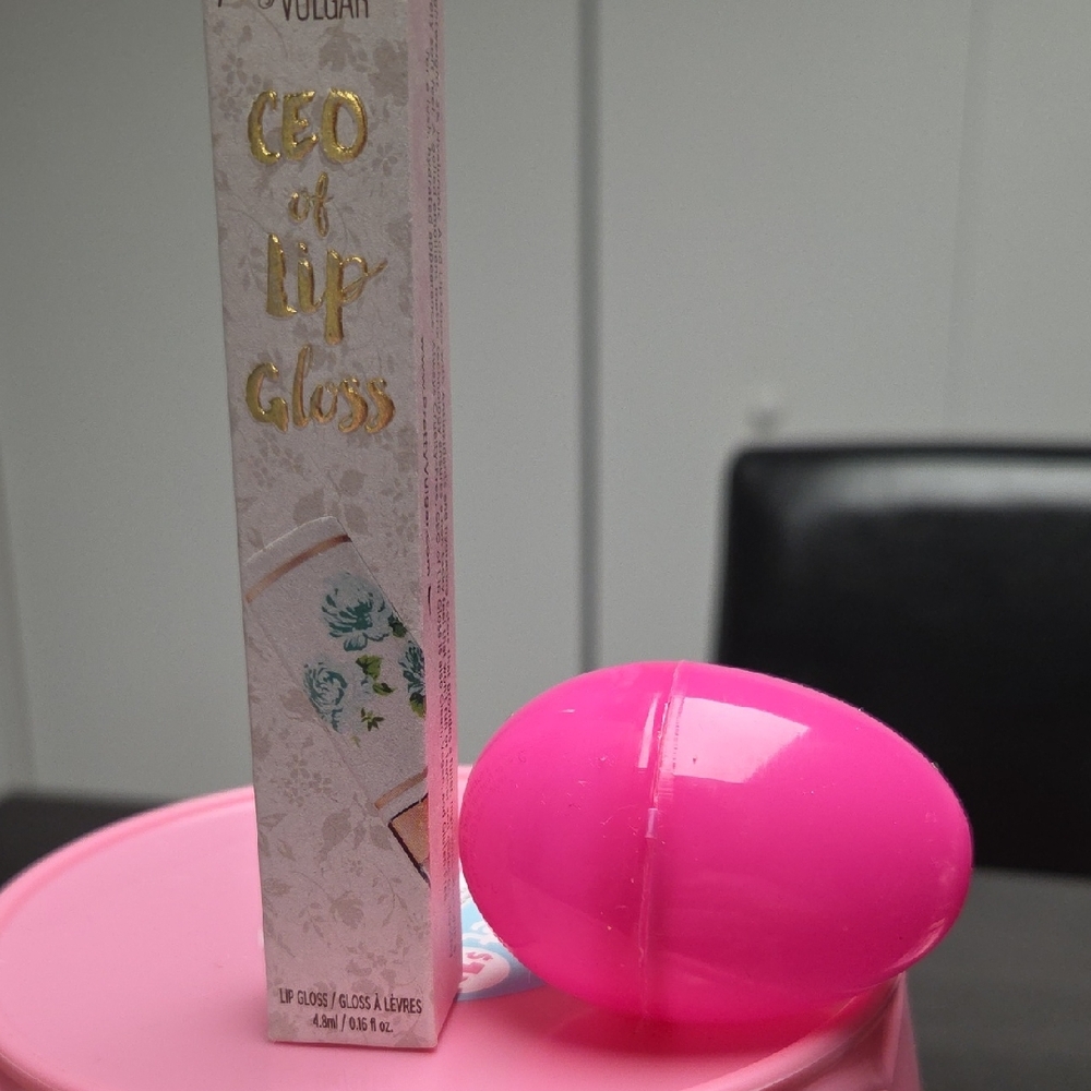 Violet Voss CEO Lip Gloss - Bold Pink